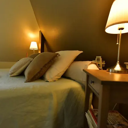 Au Milieu Des Haras 3*