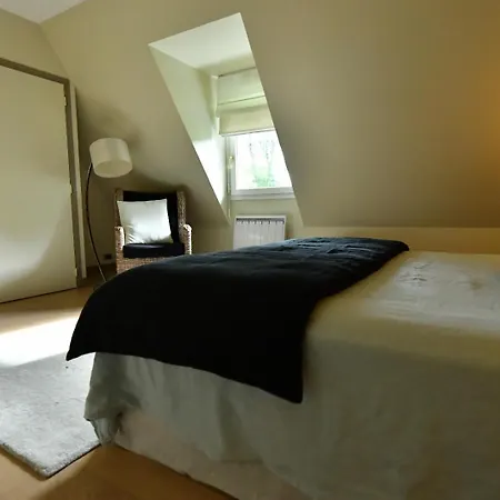 Au Milieu Des Haras Bed & Breakfast *