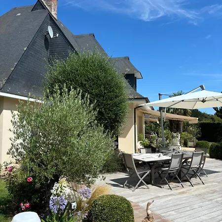 Bed & Breakfast Au Milieu Des Haras Saint-Pierre-Azif