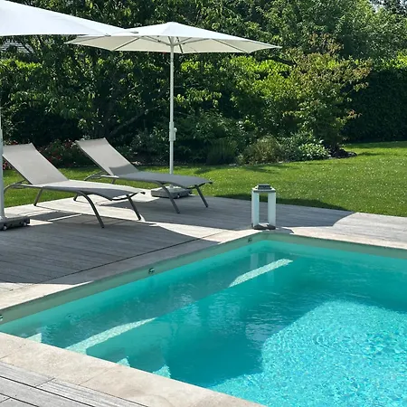 Au Milieu Des Haras Panzió 3*